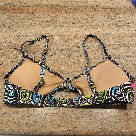 Swimsuit top - Picture 2 of 5